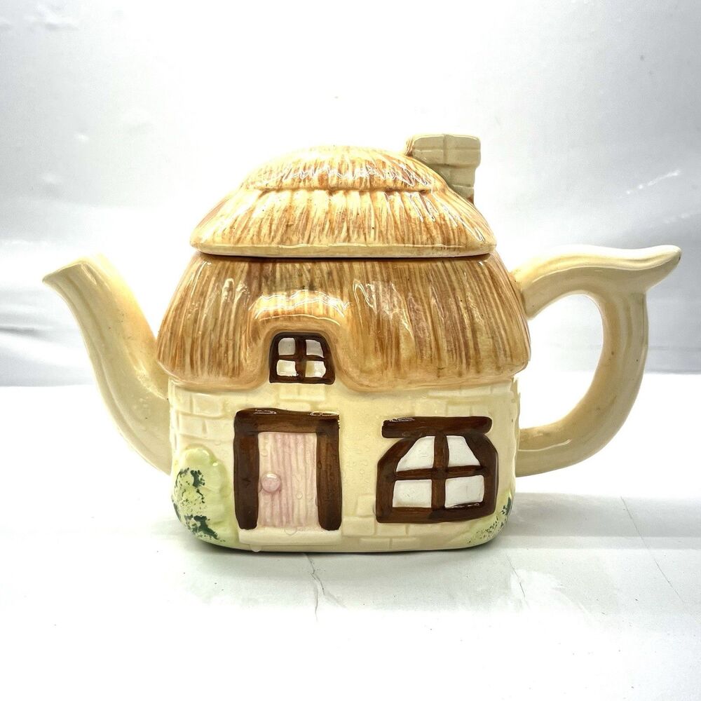 VTG Lefton~ Whimsical English Cottage House w/ Thatched Roof Teapot~ Ceramic 5"